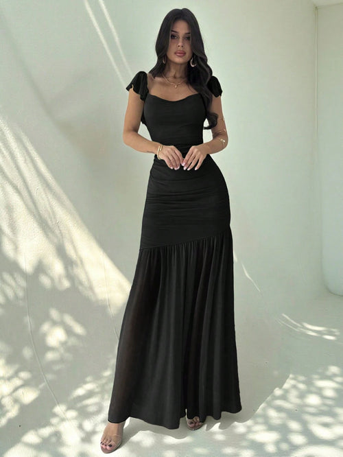 Vestido Negro Elegante Sirena Maxi Con Volantes Y Fruncido vista frontal
