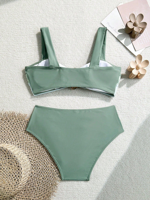 Bikini Verde Combinado Con Detalle Dorado Y Talle Alto