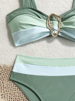 Bikini Verde Combinado Con Detalle Dorado Y Talle Alto
