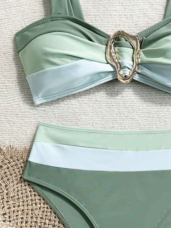Bikini Verde Combinado Con Detalle Dorado Y Talle Alto