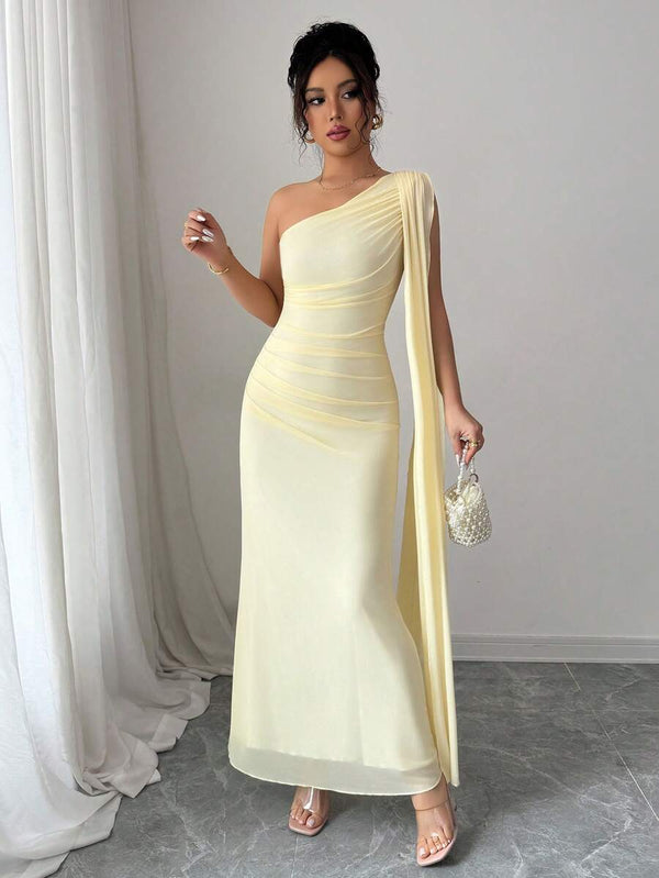 Vestido Largo Asimétrico Drapeado Amarillo Pastel