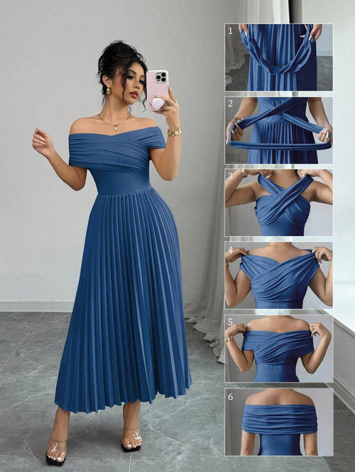 Mujer modelando un vestido largo elegante de color azul petróleo con falda plisada y escote de hombros descubiertos.