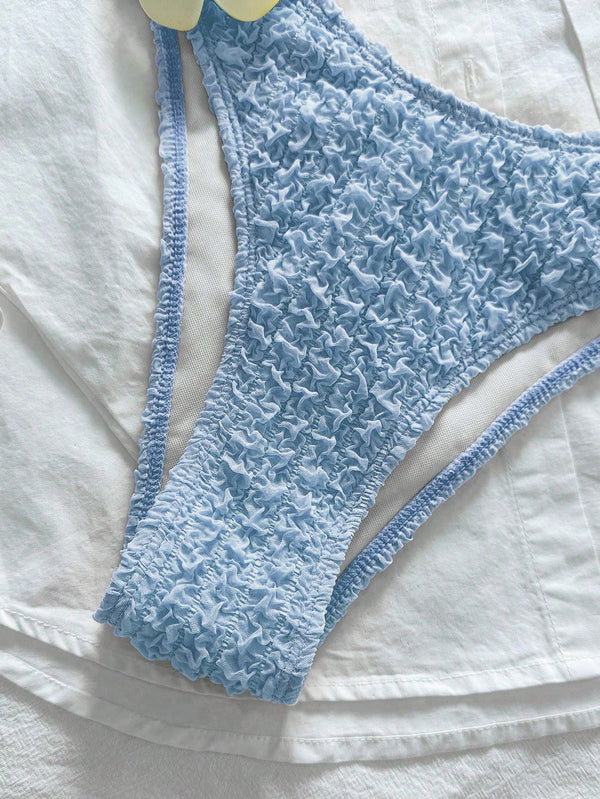 Bikini Celeste Textura Con Rosa 3D Y Hebilla