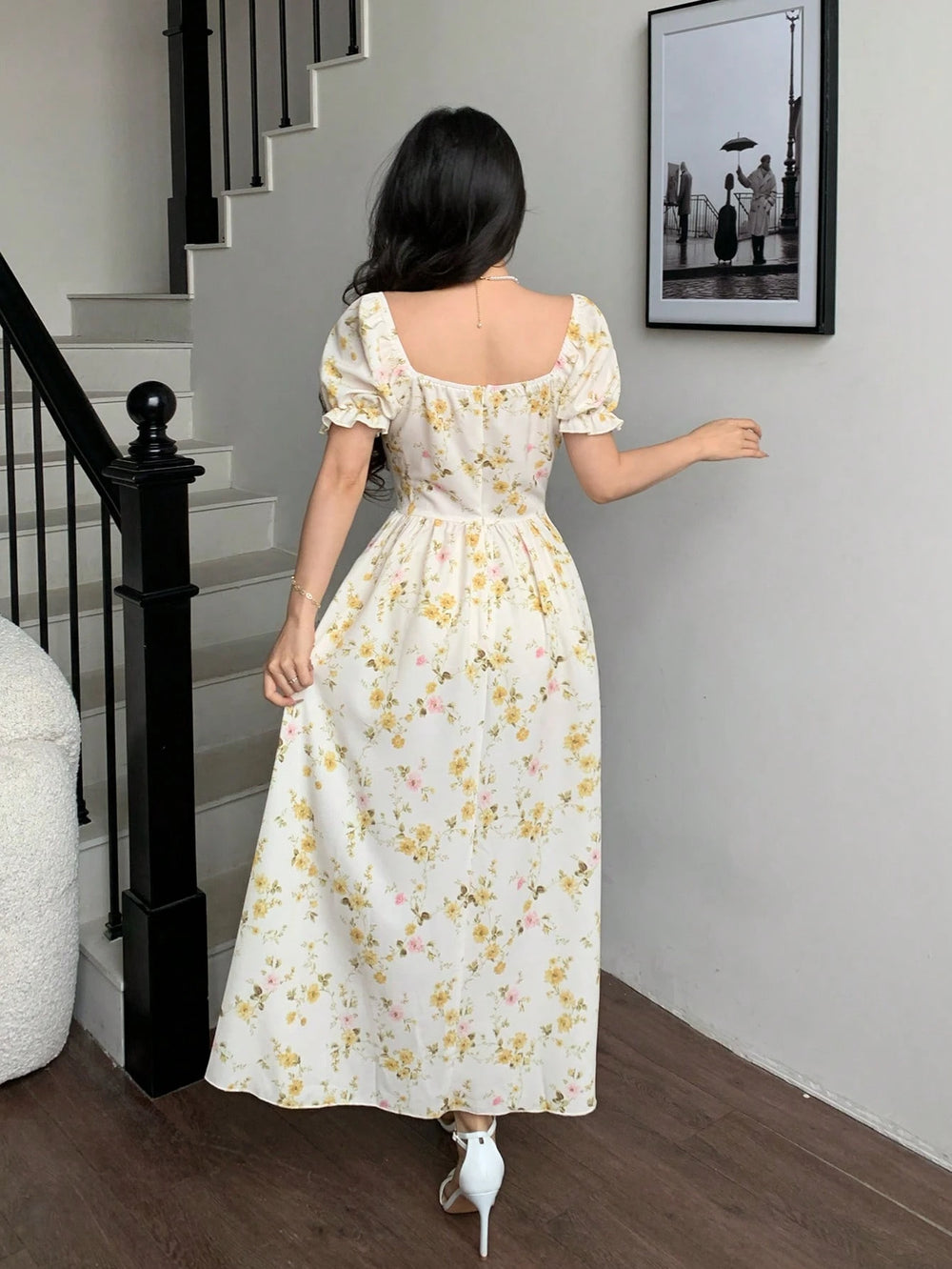 Vestido floral midi con manga farol