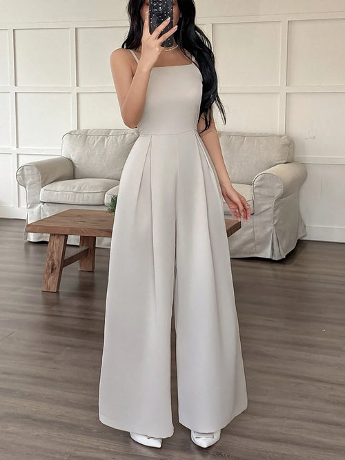 Jumpsuit albaricoque elegante para mujer.