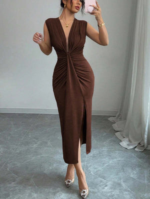 Vestido Midi Fruncido Con Nudo Frontal Marrón
