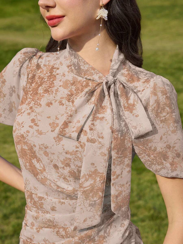 Vestido Midi Floral Elegante Con Lazo Al Cuello