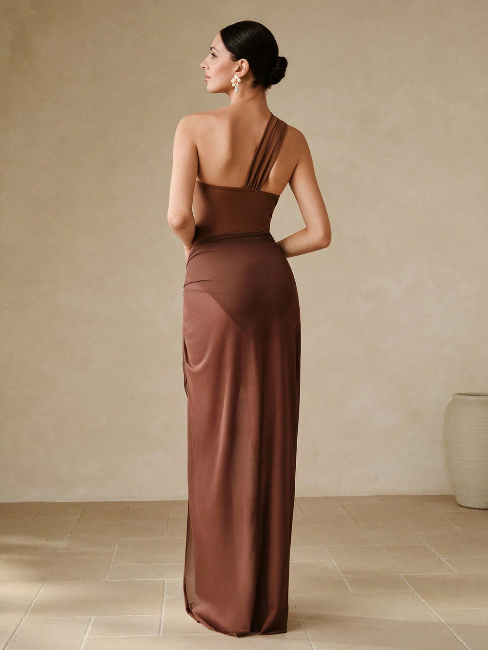 Traje de baño marrón asimétrico con falda elegante DAKARI