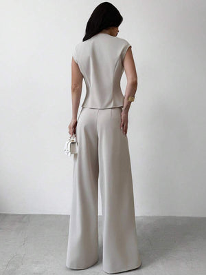 Conjunto Sofisticado De Chaleco y Pantalón Beige