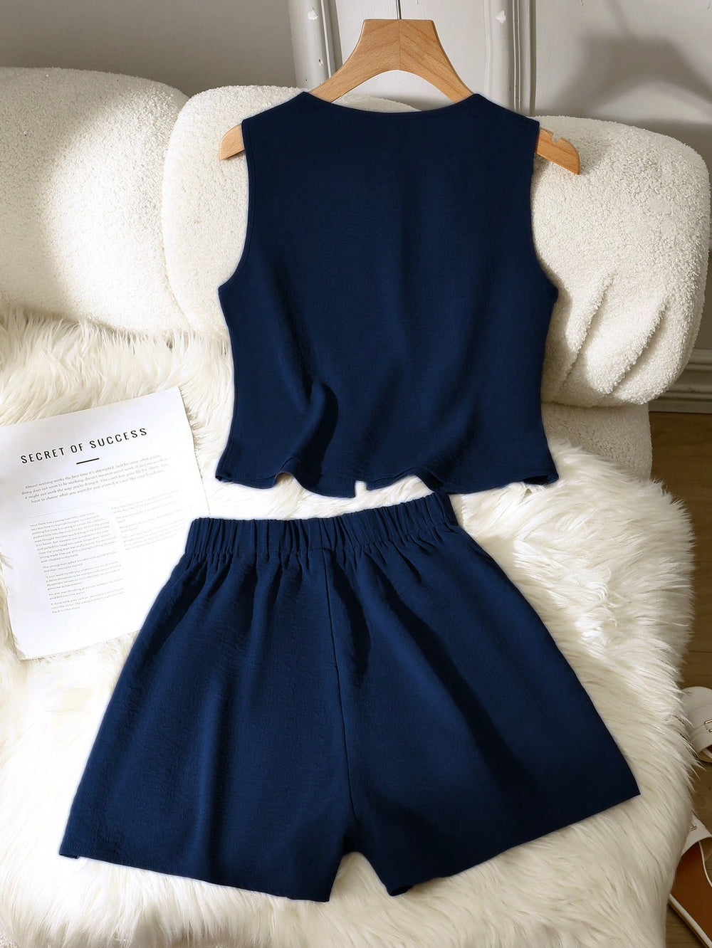 Conjunto Azul Marino Top Con Nudo Y Shorts Sueltos