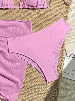 Imagen 3: Acercamiento a la braguita de talle alto del Conjunto De Bikini Rosa.