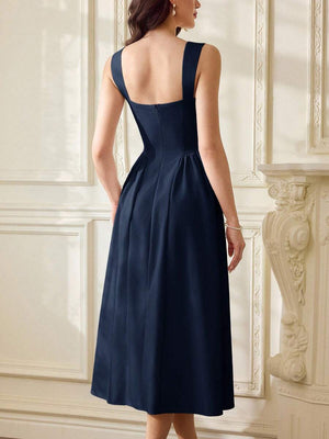 Vestido Midi Elegante Azul Marino Con Escote Corazón