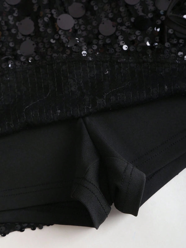 Falda elegante con lentejuelas diseño completo posterior.