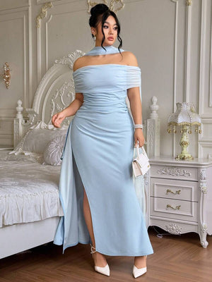 Vestido De Fiesta Celeste Con Hombros Descubiertos Y Abertura