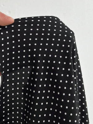 Vestido Negro Corto De Lunares Con Mangas Abullonadas