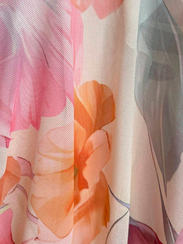 Vestido Maxi Floral Con Escote Halter Elegante