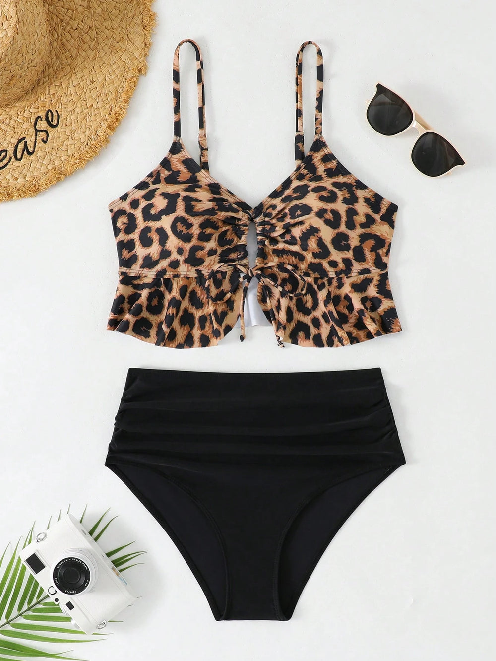 Bikini Estampado De Leopardo Con Lazo Y Nudo set de 2 piezas vista frontal.
