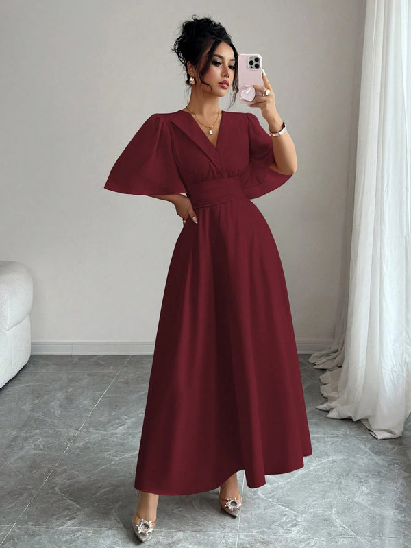 Vestido Burdeos Largo A Línea Con Manga Farol detalle manga farol.