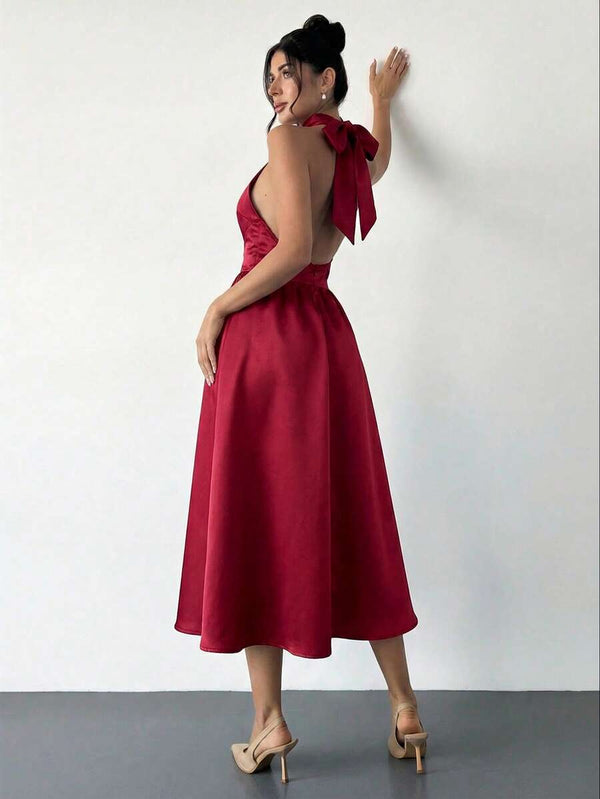 Vestido de Fiesta Rojo Satinado con Cuello Halter