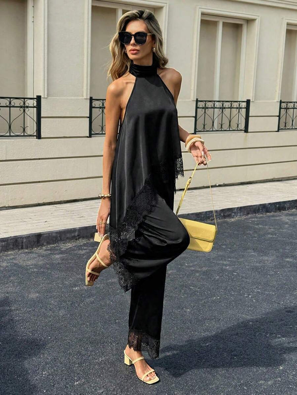 Conjunto Elegante de Pantalón y Top Halter con Encaje