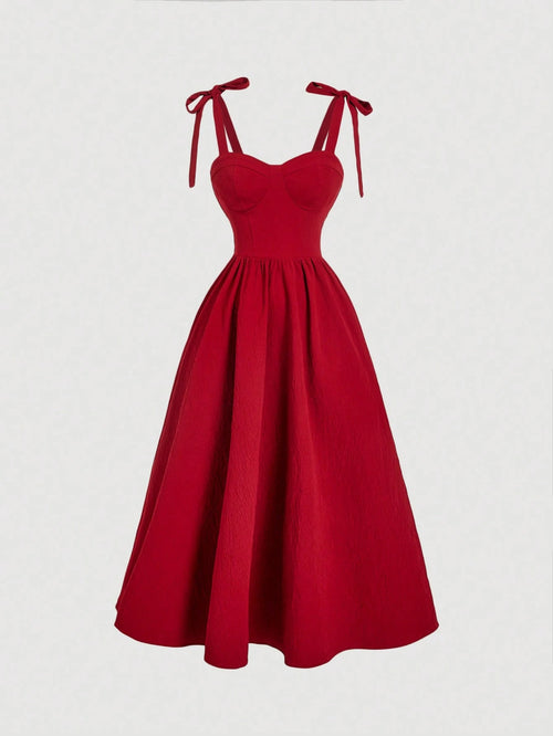 Vestido midi rojo con tirantes y espalda descubierta vista frontal
