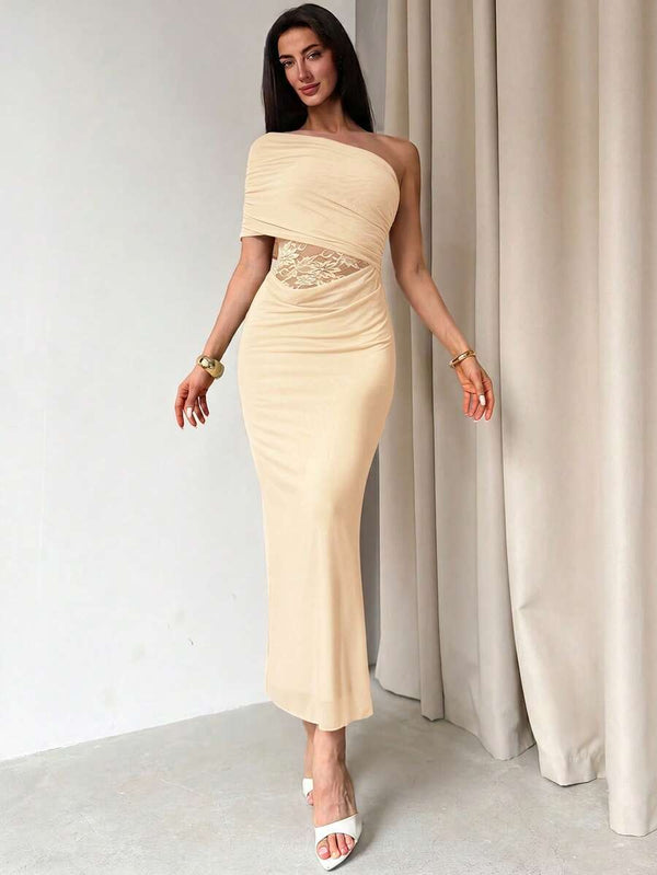 Vestido Largo Asimétrico Con Encaje Lateral Beige