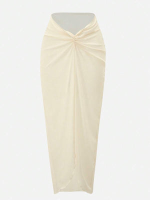 Conjunto De Traje De Baño Cut Out Con Falda Pareo Beige