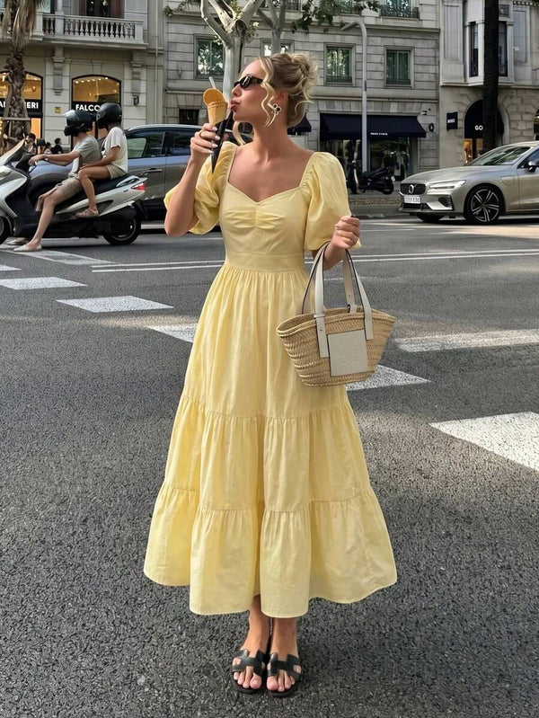 Vestido Largo Amarillo Con Escote Corazón