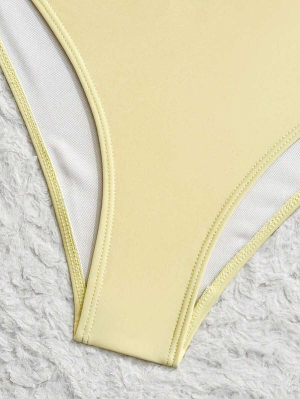 Bikini Amarillo Con Volantes Y Lazo Frontal