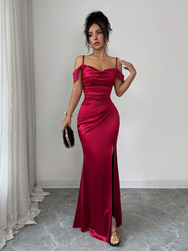 Vestido Largo Elegante Con Hombros Descubiertos