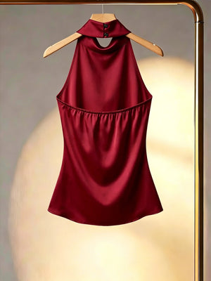 Blusa Elegante Burdeos Con Detalle Fruncido Sin Mangas