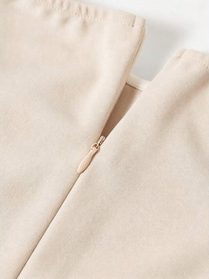 Vestido Elegante Color Crema Con Hombros Descubiertos