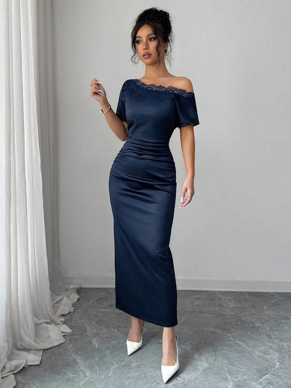 Vestido Asimétrico Elegante Con Encaje Azul Marino