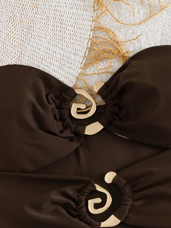 Vestido Corto Cut Out Con Anillos Metálicos Café
