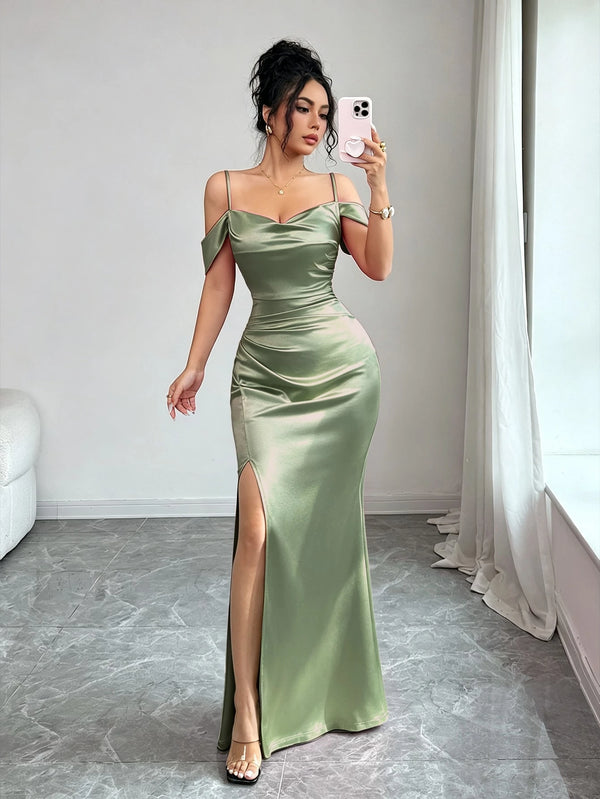 Vestido De Fiesta Satinado Verde Menta Con Hombros Descubiertos