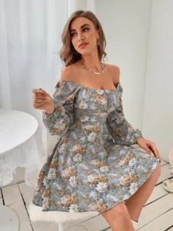 Vestido Línea A Con Estampado Floral Pecho Con Fruncido