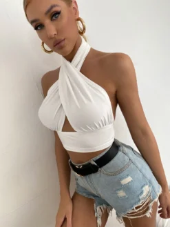 Top Blanco Halter Cruzado con Espalda Descubierta