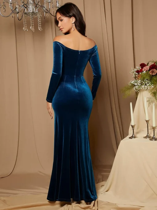 Vista trasera del vestido agua verde azul maxi mostrando el ajuste tipo sirena