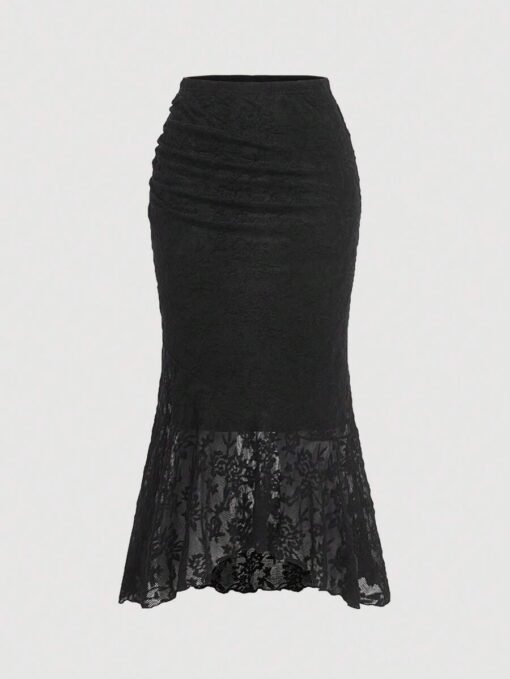 Falda del set elegante negro con detalle de encaje