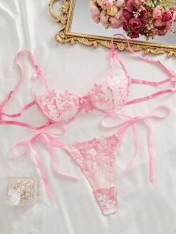 Set de lencería rosa con bordado floral y lazos decorativos – set de lencería rosa