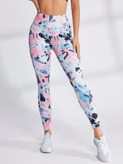 Vista frontal completa de leggings multicolor talle alto con corte largo