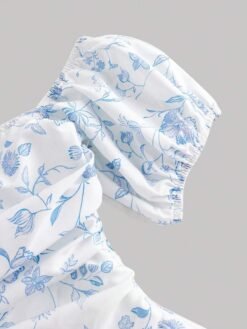 Detalle de la manga farol del vestido floral bohemio azul