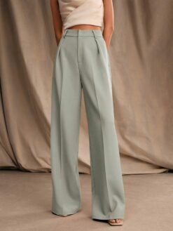 Pantalón pierna ancha verde menta con diseño elegante y suelto